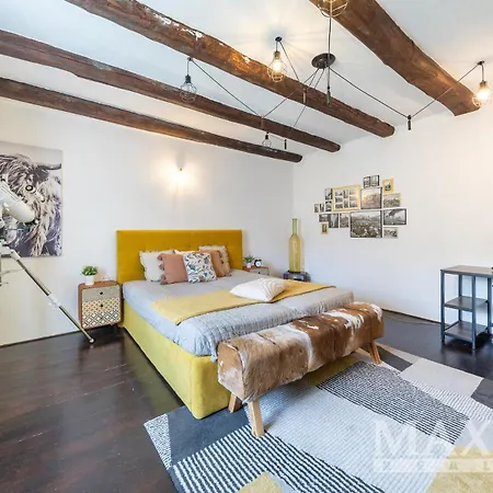 Spoli Apartment