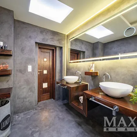 Spoli Apartment *
